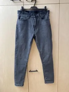 ユニクロ　EZYジーンズ