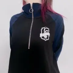 NieR Clothing　ハーフジップ　ハイネックプルオーバー　バイカラー