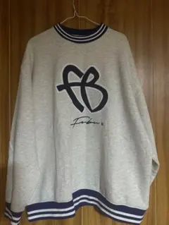 FUBU グレー オーバーサイズ スウェット Mのサムネイル