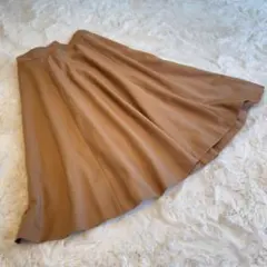 希少 新品未使用 INDIVI インディヴィ キャメル フレアスカート ひざ丈