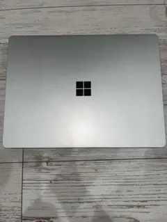 Microsoft Surface Laptop シルバー