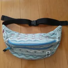 CHUMS製　ボディバッグ　グレー