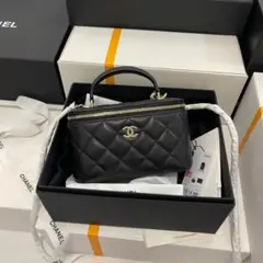CHANEL ブラック キルティング ショルダーバッグ