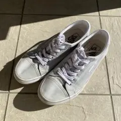 Item thumbnail for item e3ad8bed-b7fd-4573-b24a-ecc82ea0a9d5