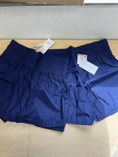 【新品未使用】レディース ショートパンツ 2点　ネイビーSのサムネイル