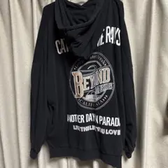 GYDA BEYOND サテンLOGO BIG パーカー