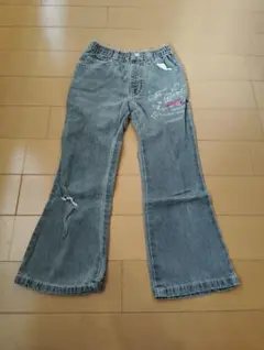 グレー フレアパンツ 膝に穴ありデニム120cm子供服女の子キッズ平成レトロ女児