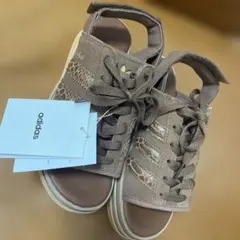 adidas ガゼル ボールド サンダル　23.5のサムネイル