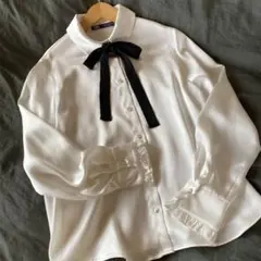 ZARA 多分未使用　サテンブラウス　リボンタイ　Mサイズ