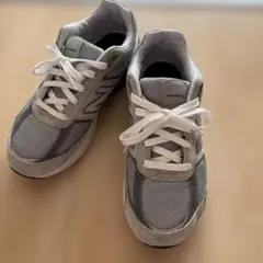 New Balance グレー 990v5スニーカー