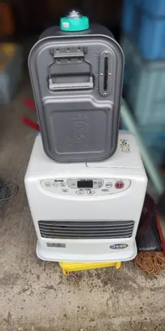 ダイニチ　石油ファンヒーター用 タンク 9Lのサムネイル