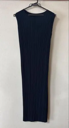 UNIQLOプリーツワンピース ノースリーブ68ブルーM