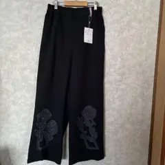 PERSON'S ブラック 花柄刺繍 パンツ