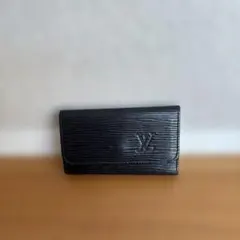 ルイヴィトン エピ ブラック キーケース 4連