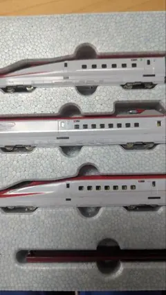 KATO 10-1973 E6系 秋田新幹線 こまち 3両基本セットのサムネイル
