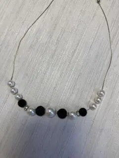 エムズグレイシー ホワイトとブラックのパールネックレス 中古