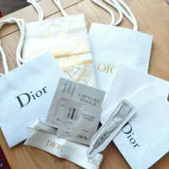 Dior Capture Totale サンプル&ショッパー9点セット