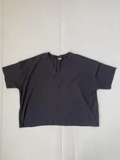 ダークグレー オーバーサイズ Vネック Tシャツ