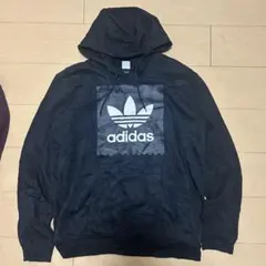 adidasパーカー黒