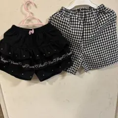 フリル付き黒ショートパンツとチェック柄半ズボンセット