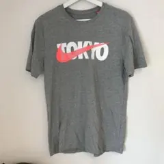 新品限定！原宿直営店購入！ナイキTOKYOスウォッシュロゴTシャツL/完売グレー