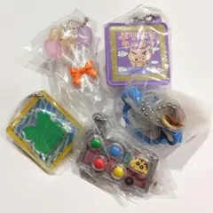 クレヨンしんちゃん【だがしんちゃん】ミニチュアチャーム 5種コンプリートセット