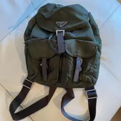 プラダ　ナイロン　ミニリュック　モスグリーン