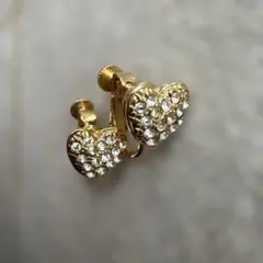 ハート型クリスタル装飾イヤリング