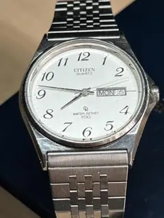 CITIZEN クォーツ　WR100m DAYDATE 純正ブレス　レア　稼働品