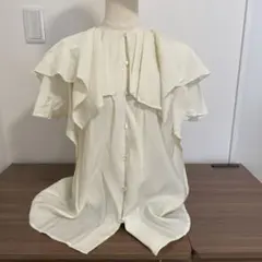マイストラーダ　ラッフルフリル 半袖　ブラウス アイボリー　美品　Mのサムネイル