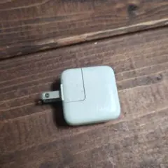 Apple 10W USB Power Adapter 白 モデルA1357