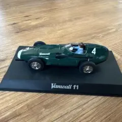 1/43 スパーク ジャガーD 鈴鹿 1963 　F.フランシス 1/43 スパーク ジャガーD 鈴鹿 1963 F.フランシス - メルカリ