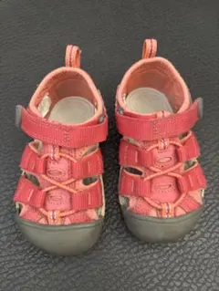 KEEN ピンク サンダル　13.5cm