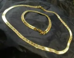 再々度値下げ❗金色のネックレスとブレスレットのセット