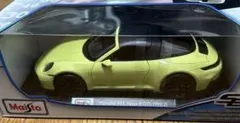 Maisto Porsche 911 Targa 4 GTS ミニカー1/18➕のサムネイル