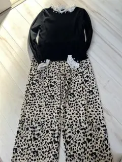 トップスとパンツのセット