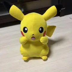 ポケモン　ぬいぐるみ ピカチュウ