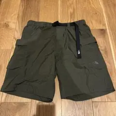 ザノースフェイス　ハーフパンツ　ナイロンショートパンツ カーキグリーン