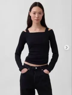 GAP モダン オフショルダートップス