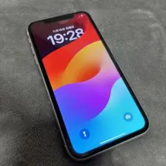 iPhone 11 ホワイト64GB 本体 充電器・イヤフォン付き