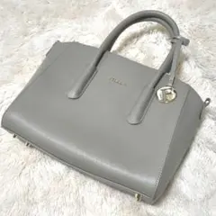 【美品】FURLA グレージュ レザー ハンドバッグ テッサS