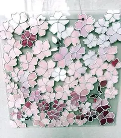 花モチーフ ガラス装飾品