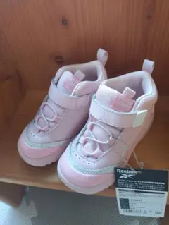 【未着用】キッズシューズ Reebok 　GY0857