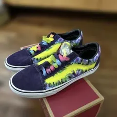 Item thumbnail for item 3cf0e28e-c913-4318-8b2b-aa5d9aa13deb