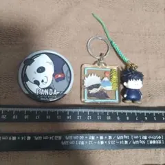 呪術廻戦　まとめ売り　パンダ　五条悟　伏黒恵　キーホルダー　ストラップ　缶バッジ
