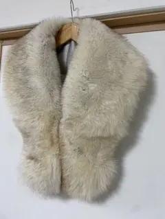 SAGA FOX リアルファー　ショール　ファー美品のサムネイル