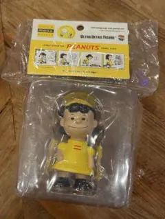PEANUTS super7 ReActionフィギュア ルーシー ライナス - メルカリ
