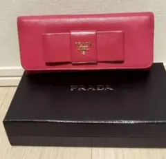 PRADA リボン付き長財布 ピンク