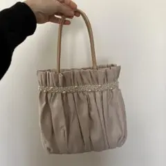 ベージュ パール装飾 プリーツパーティーバッグ