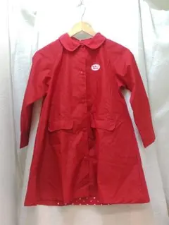 赤 コート